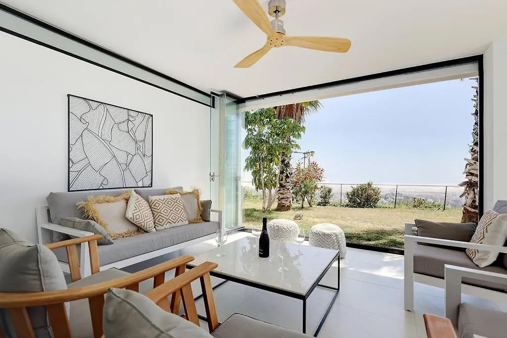 Ground Floor 4 Bedroom Apartment @ Estepona Hills! Spain