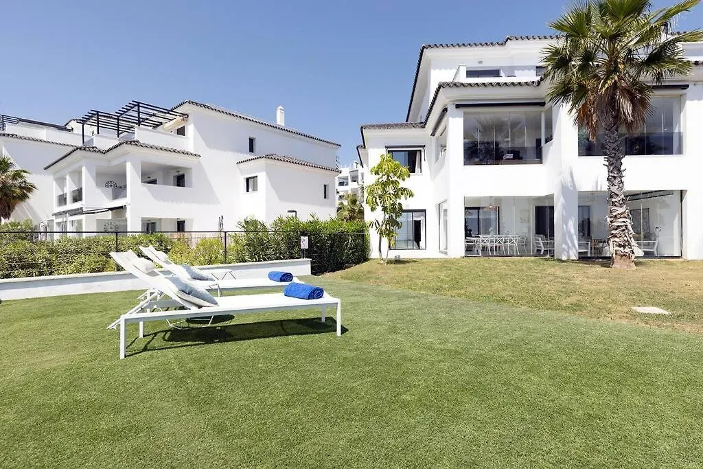 Ground Floor 4 Bedroom Apartment @ Estepona Hills!