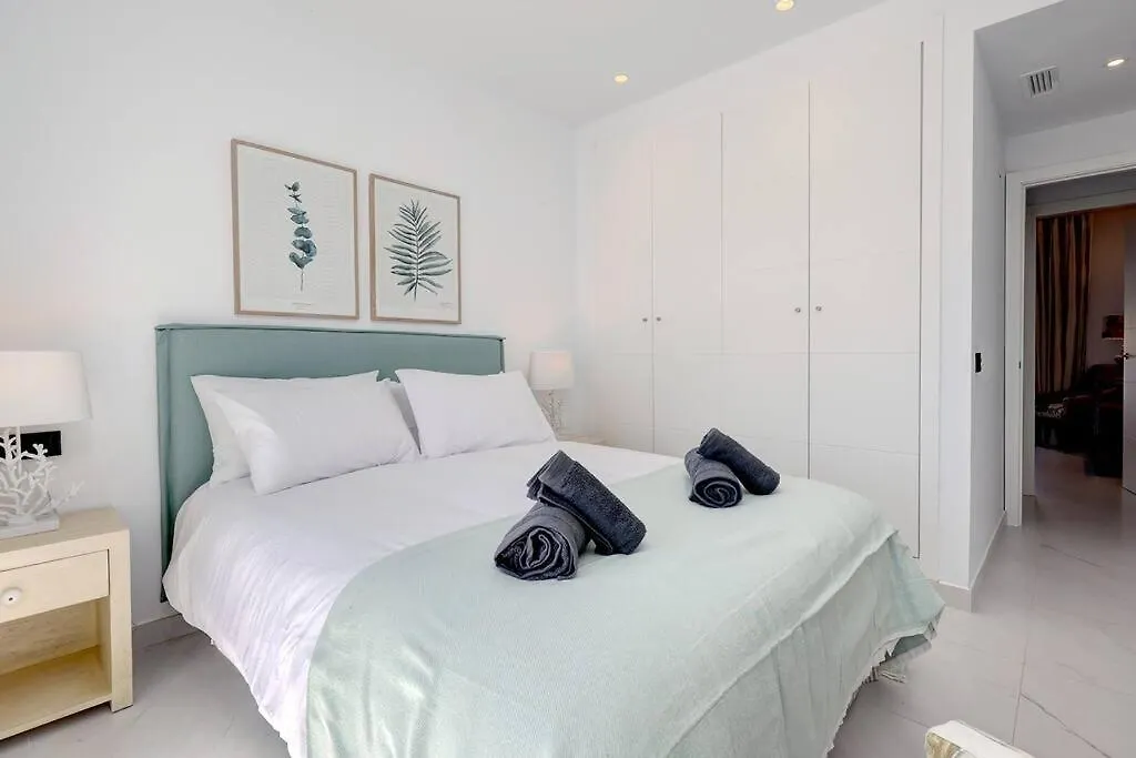 Ground Floor 4 Bedroom Apartment @ Estepona Hills!