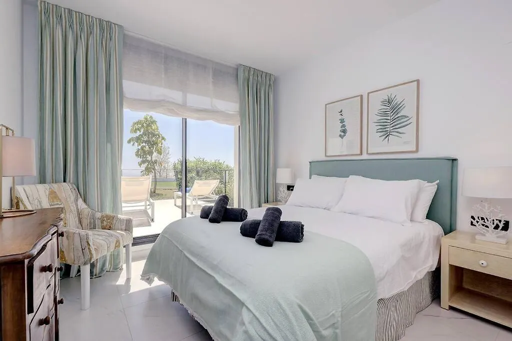 Ground Floor 4 Bedroom Apartment @ Estepona Hills!