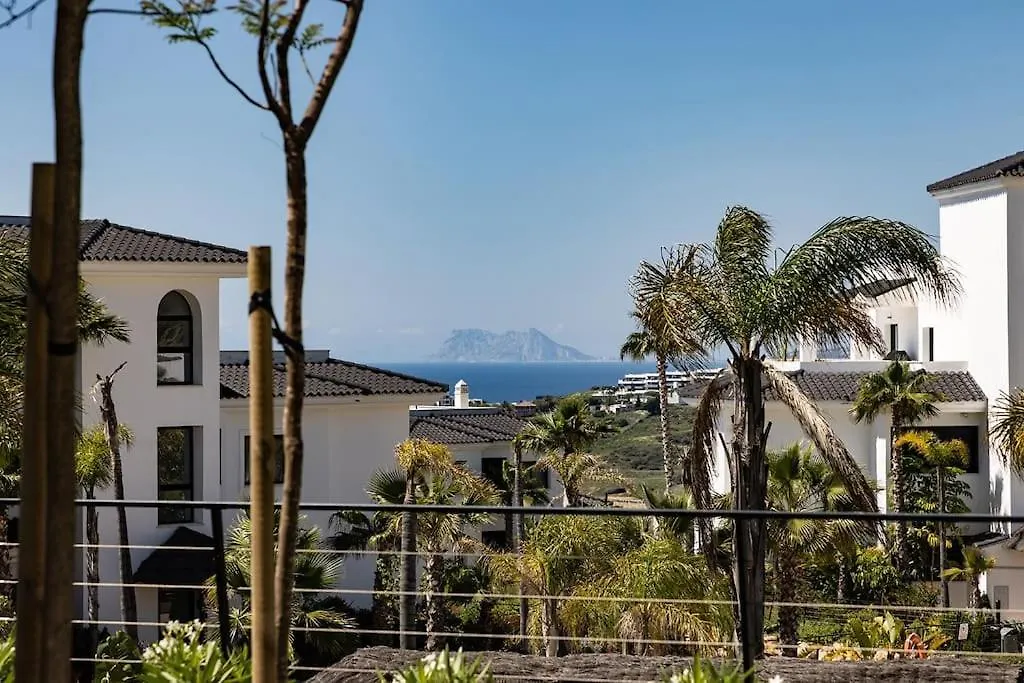Ground Floor 4 Bedroom Apartment @ Estepona Hills!