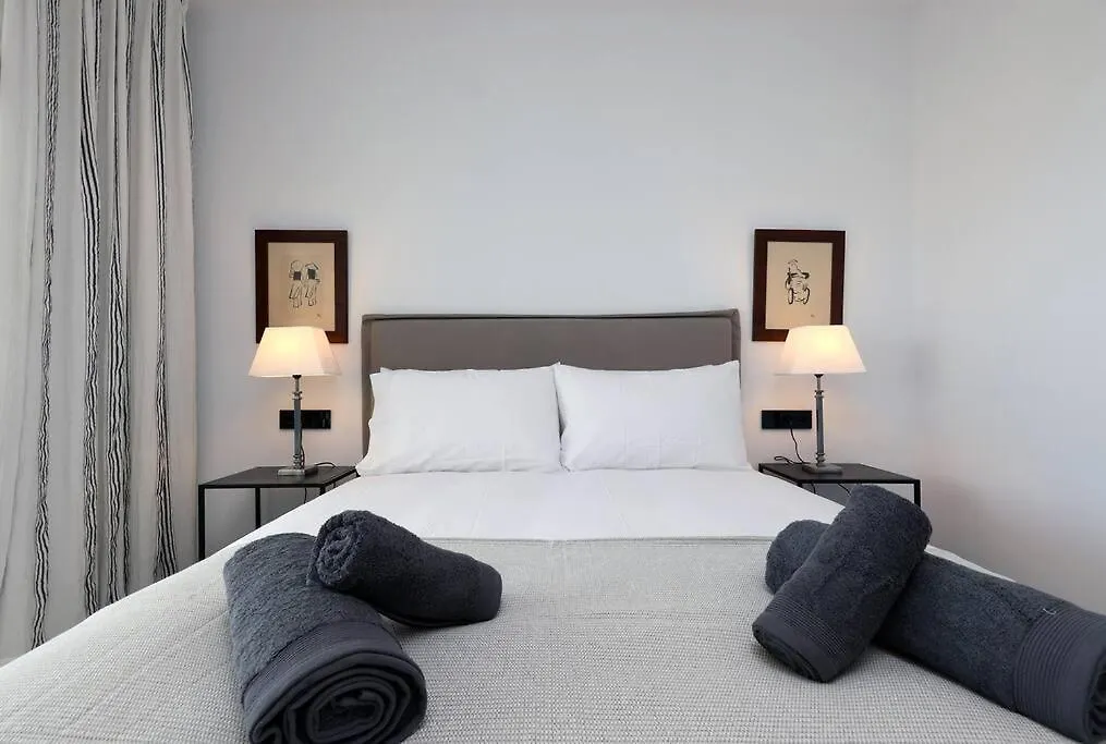 Ground Floor 4 Bedroom Apartment @ Estepona Hills!