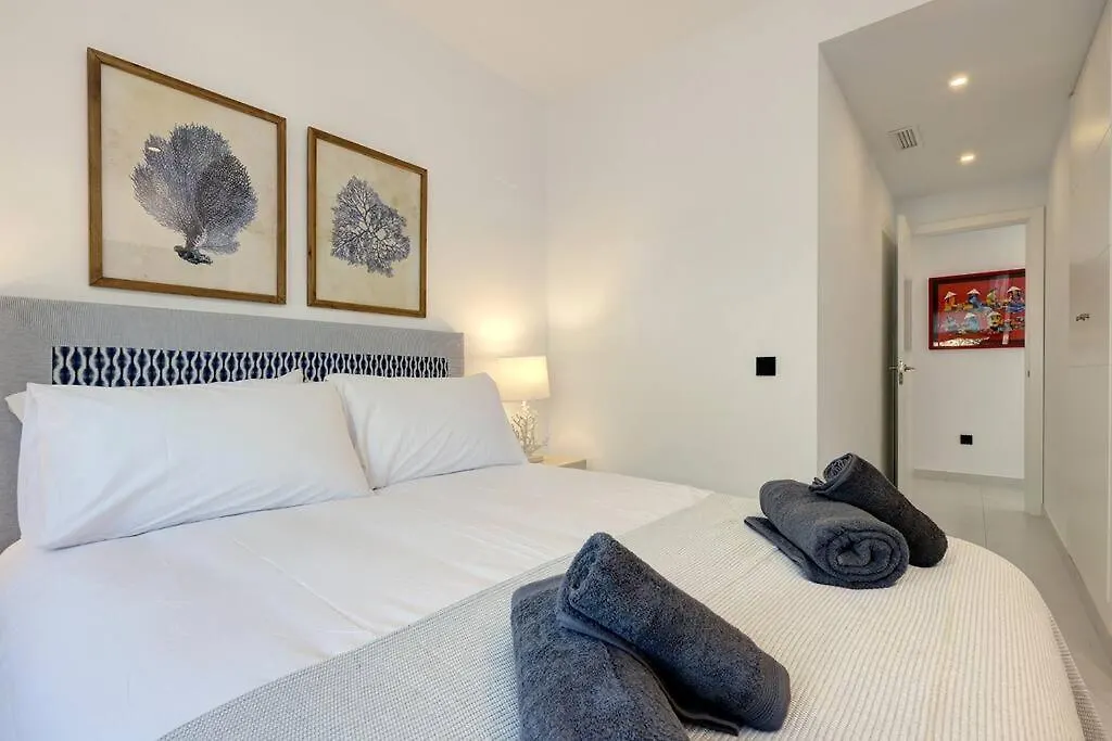 Ground Floor 4 Bedroom Apartment @ Estepona Hills!
