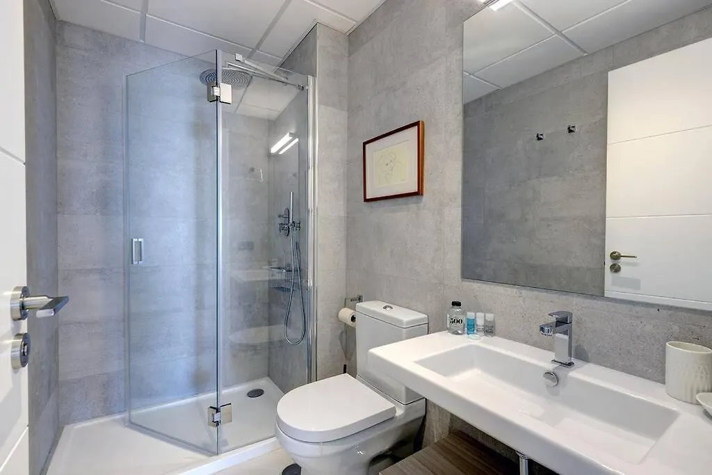 Ground Floor 4 Bedroom Apartment @ Estepona Hills!